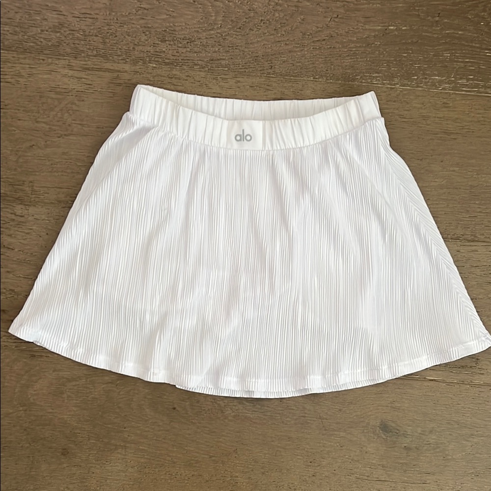 ALO Micro Plisse Tennis Skirt- White